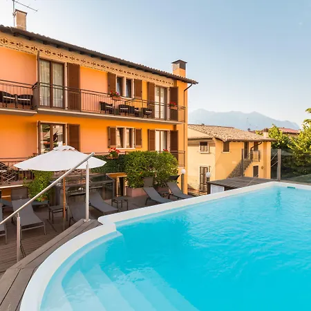 Dolomiti 3* Malcesine