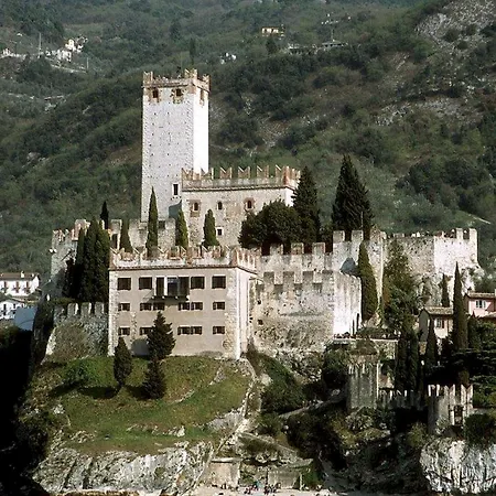 Dolomiti Szálloda